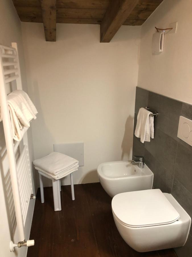 Relais Corte Bercelli 明乔河畔的瓦雷奇奥 外观 照片